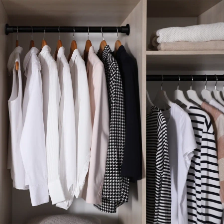 Końcówka  rozeta wysoka mocująca drążek Ø32 czarna AC610-E-CZA aluminiowa